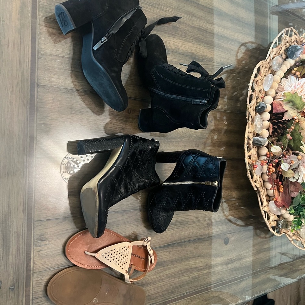 7.5 women shoe bundle